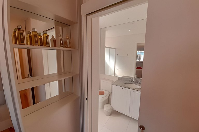 Lindo e espaçoso flat no condomínio Le Premier