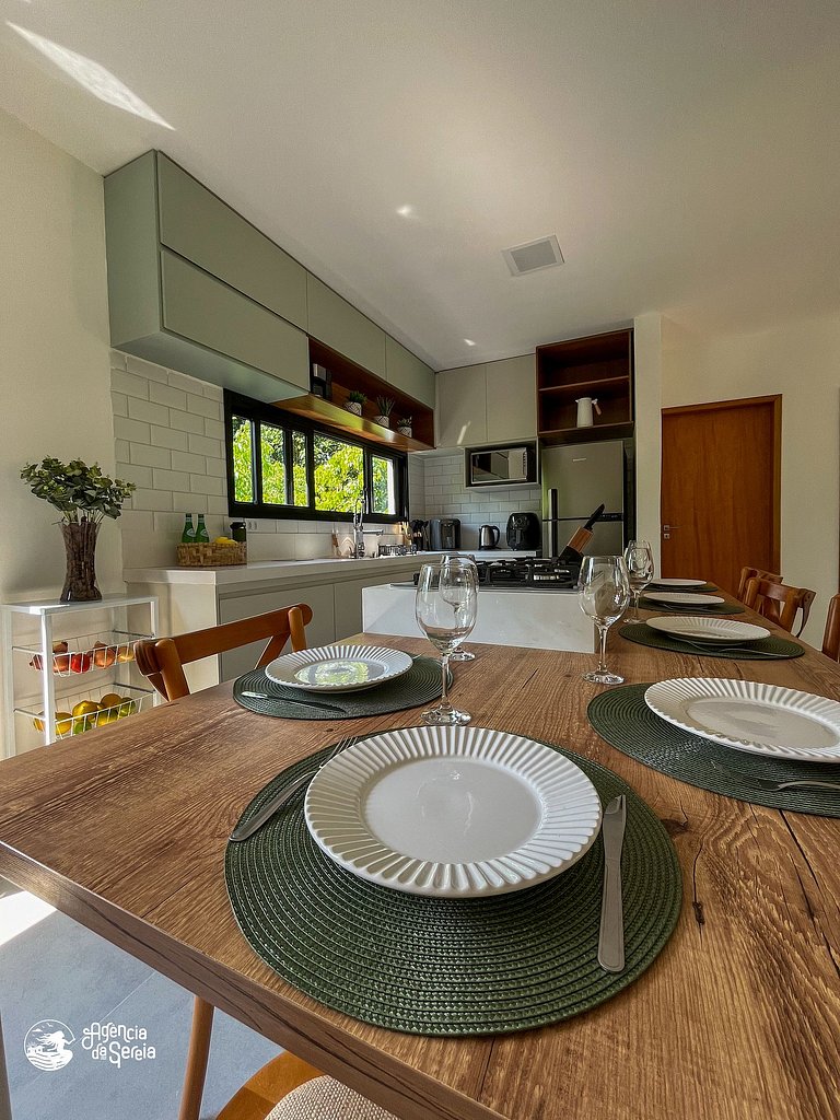 Casa em cond. perto da Praia da Feiticeira – Ilhabela