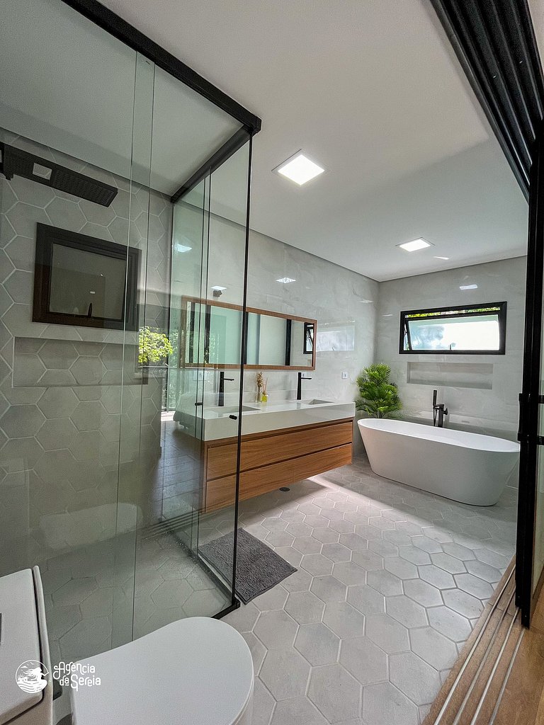 Casa em cond. perto da Praia da Feiticeira – Ilhabela