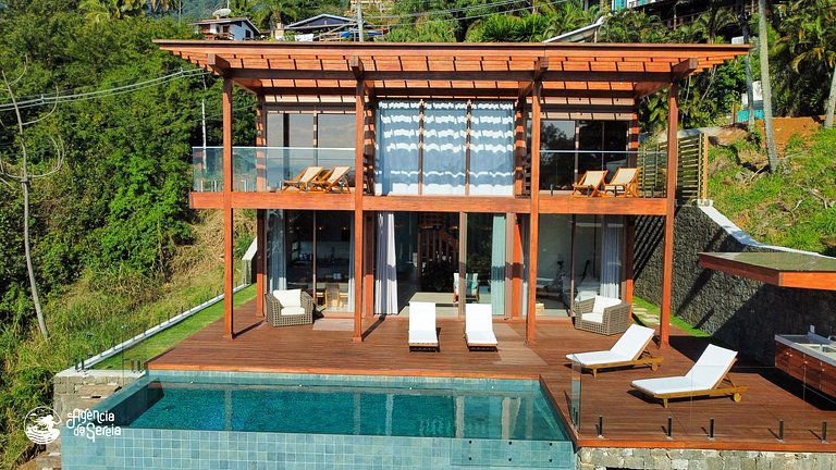 Casa com vista-mar e temporada baleias em Ilhabela