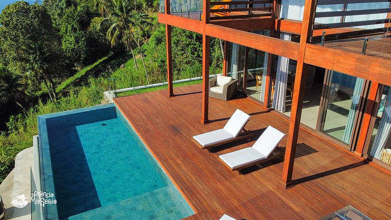 Casa com vista-mar e temporada baleias em Ilhabela