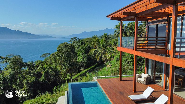Casa com vista-mar e temporada baleias em Ilhabela