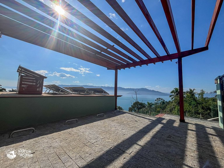 Casa com vista-mar e temporada baleias em Ilhabela
