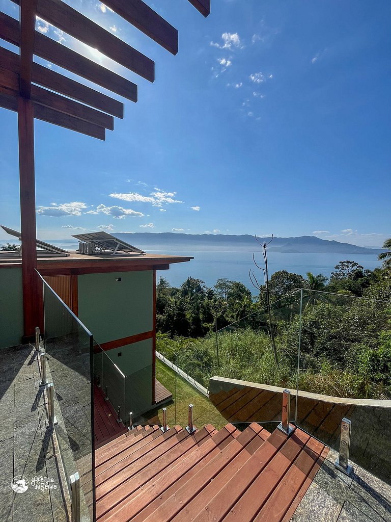 Casa com vista-mar e temporada baleias em Ilhabela