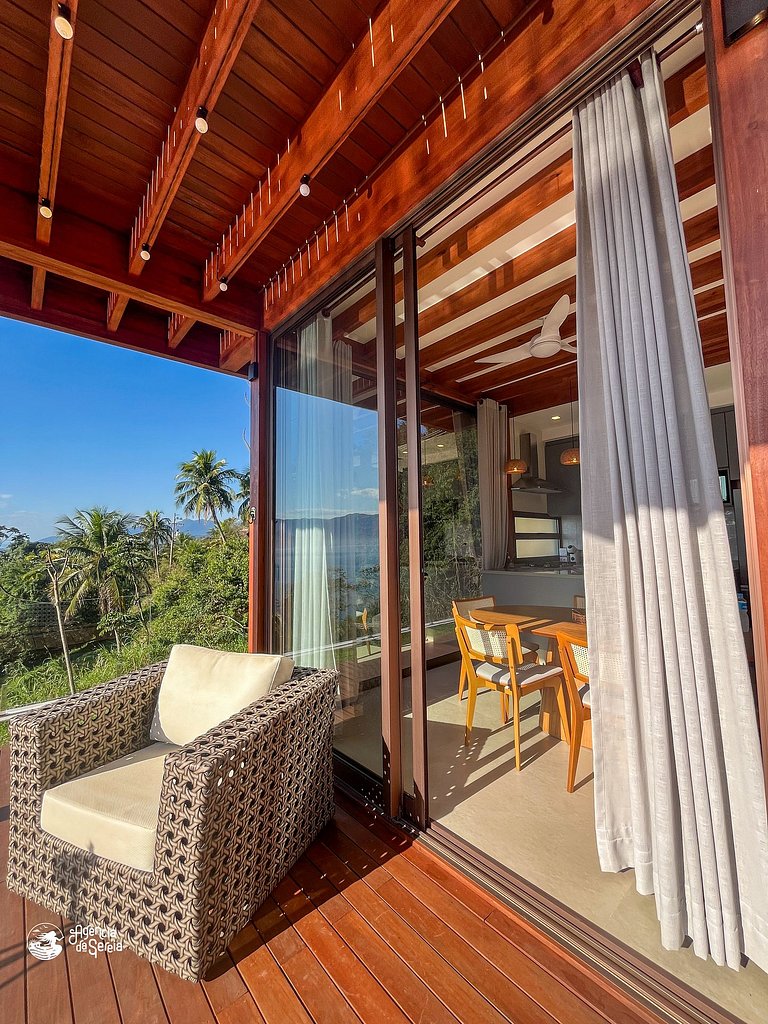 Casa com vista-mar e temporada baleias em Ilhabela