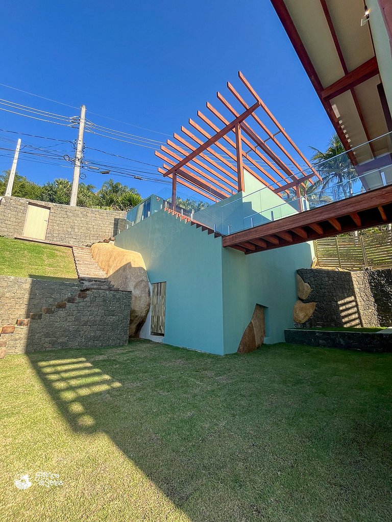 Casa com vista-mar e temporada baleias em Ilhabela
