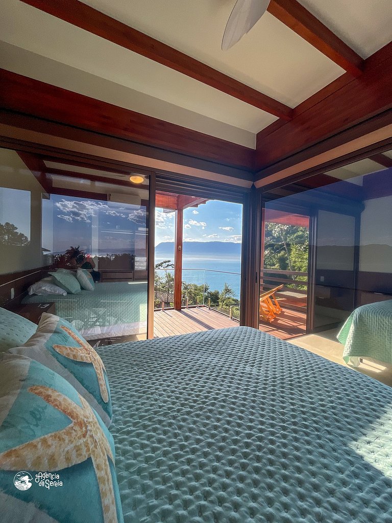 Casa com vista-mar e temporada baleias em Ilhabela