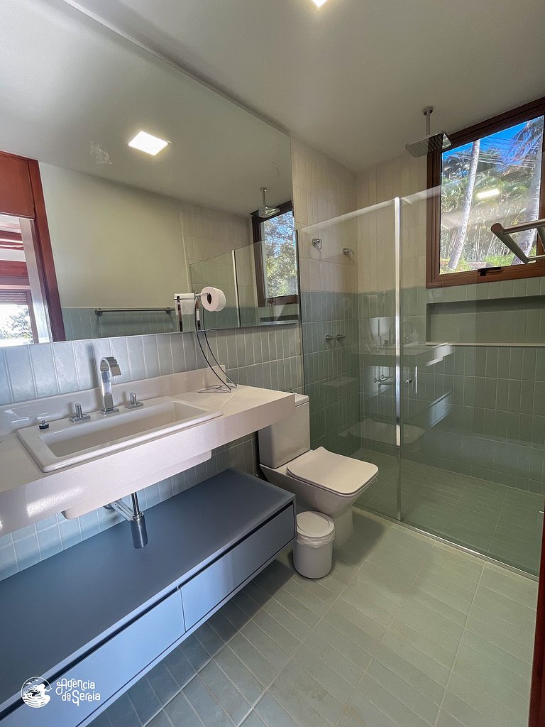 Casa com vista-mar e temporada baleias em Ilhabela