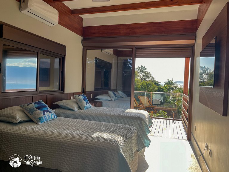 Casa com vista-mar e temporada baleias em Ilhabela