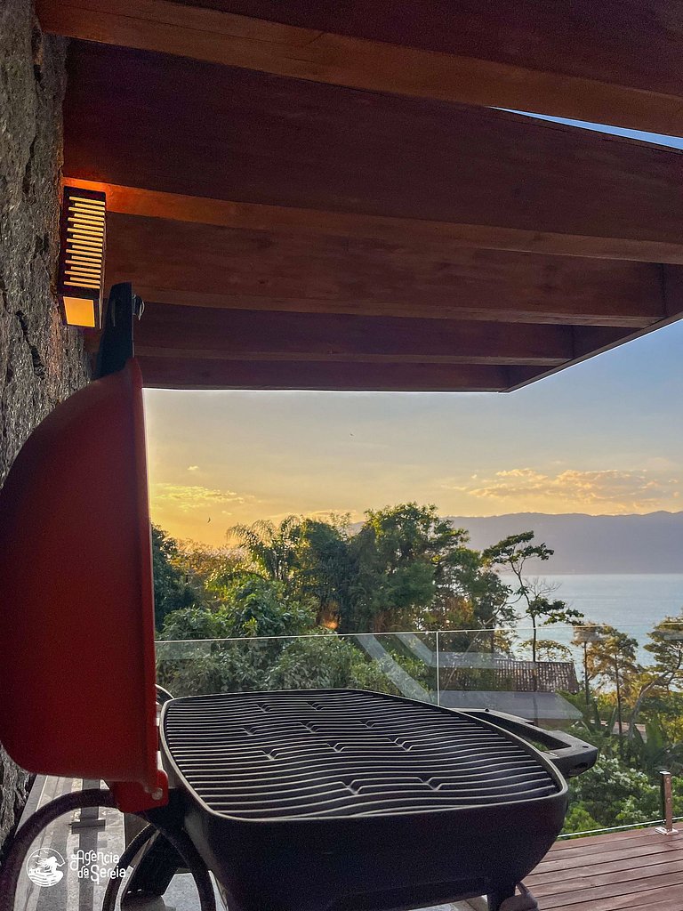 Casa com vista-mar e temporada baleias em Ilhabela
