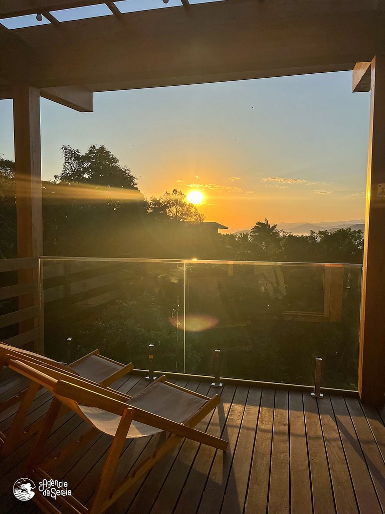 Casa com vista-mar e temporada baleias em Ilhabela