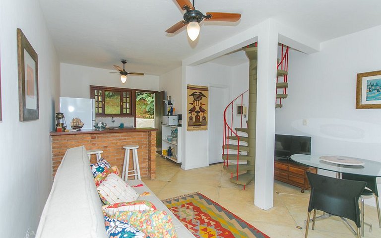 Casa c/ jardim a 300m da praia – Itaquanduba, Ilhabela