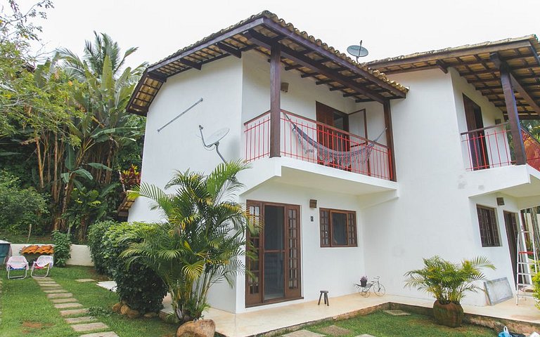 Casa c/ jardim a 300m da praia – Itaquanduba, Ilhabela