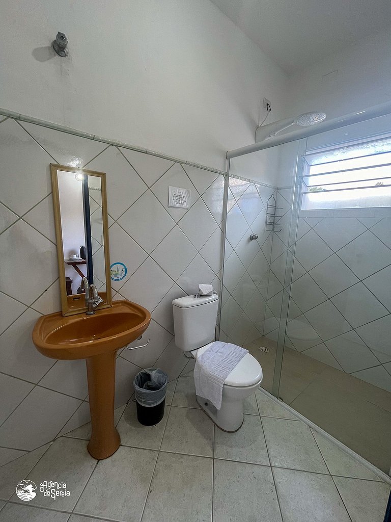 Studio 4 pessoas c piscina compartilhada perto da praia