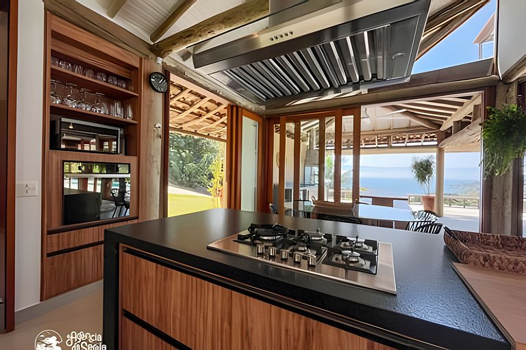 Casa exclusiva c/ piscina e vista mar – Ilhabela