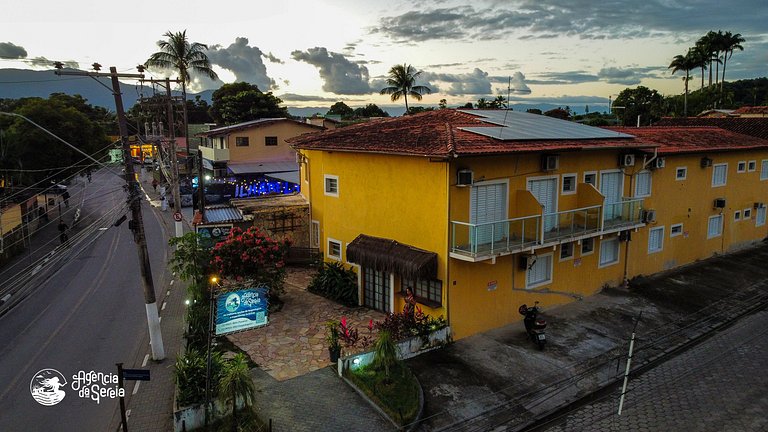 Studio 4 pessoas com piscina, a 300m praia Perequê