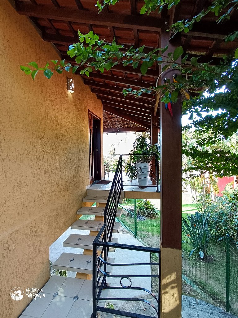 Casa c piscina,churrasqueira, quintal, perto praia