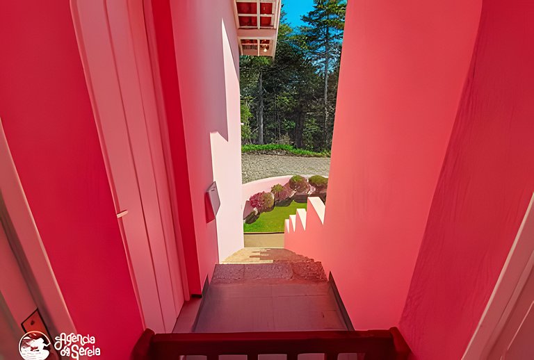 Casa rústica e espaçosa a 5min do Capivari –Campos do Jordão