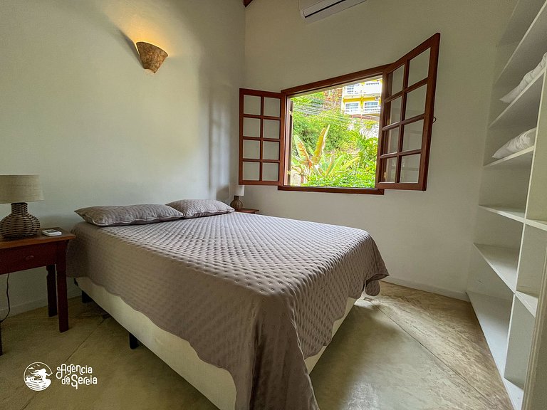 Linda casa em cond. à 300m da praia Engenho d'Água