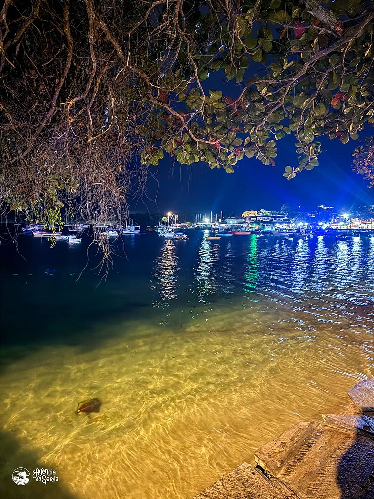 Suíte aconchegante e completa no centro de Búzios