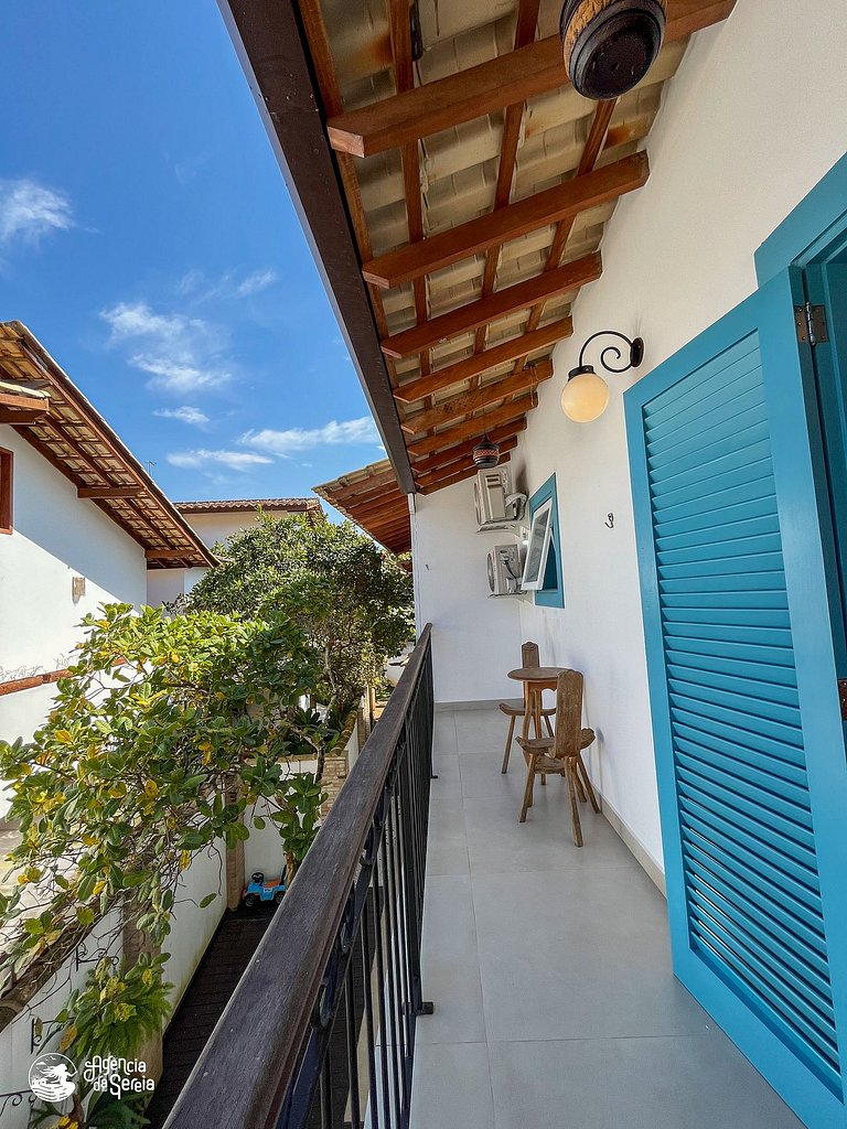 Linda casa com piscina a 150m da praia Perequê
