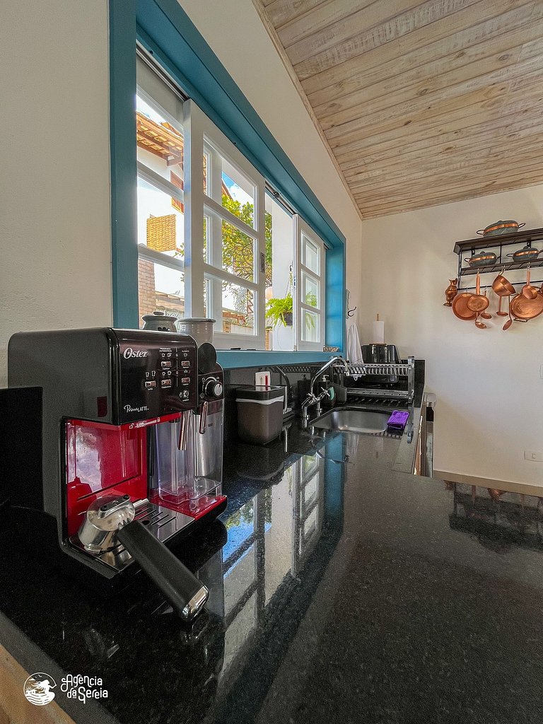 Linda casa com piscina a 150m da praia Perequê