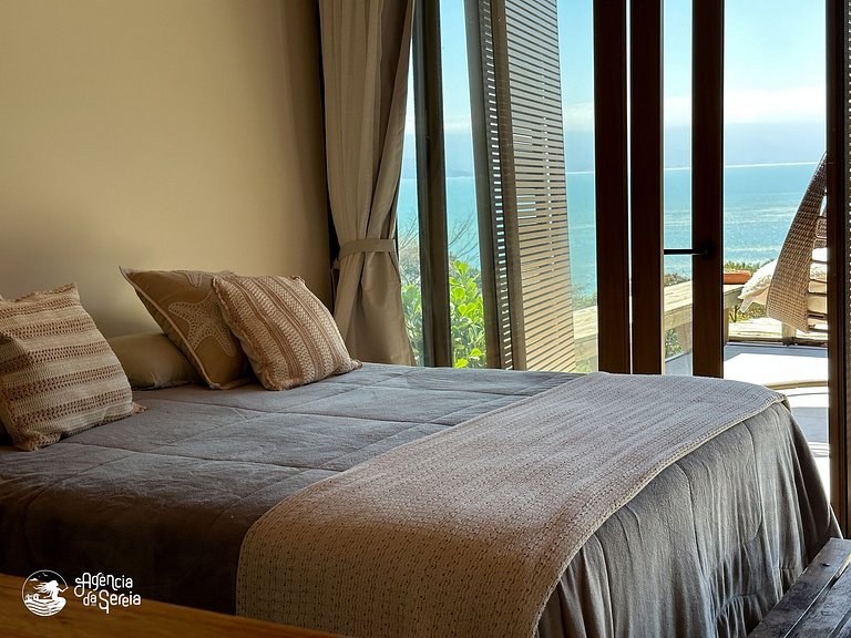 Casa com vista e piscina infinita, 450m do mar