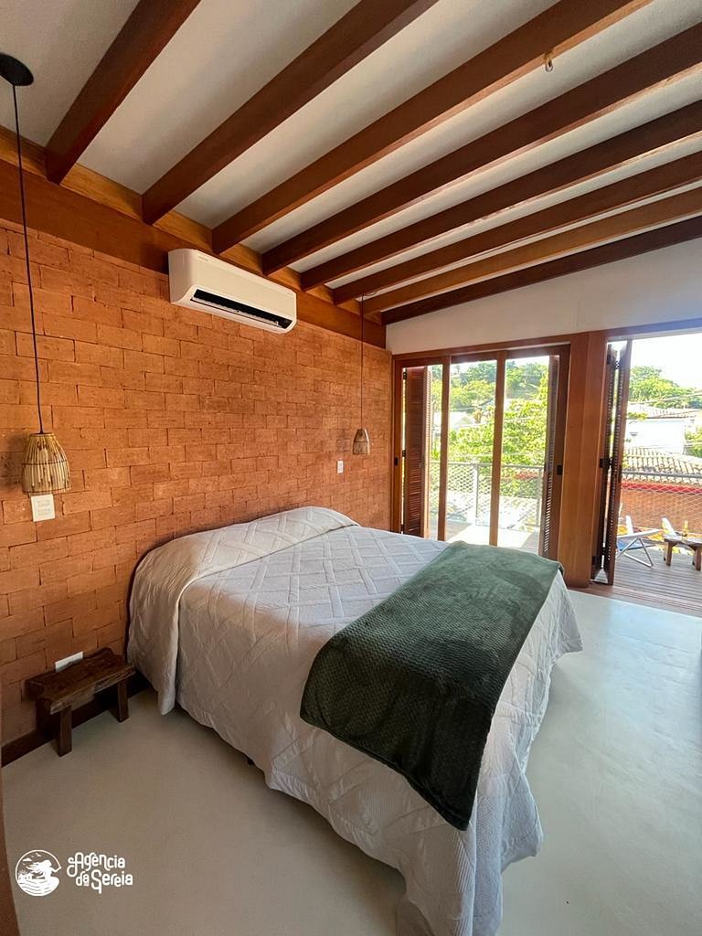 Casa c/ hidro em Ilhabela a poucos metros da praia