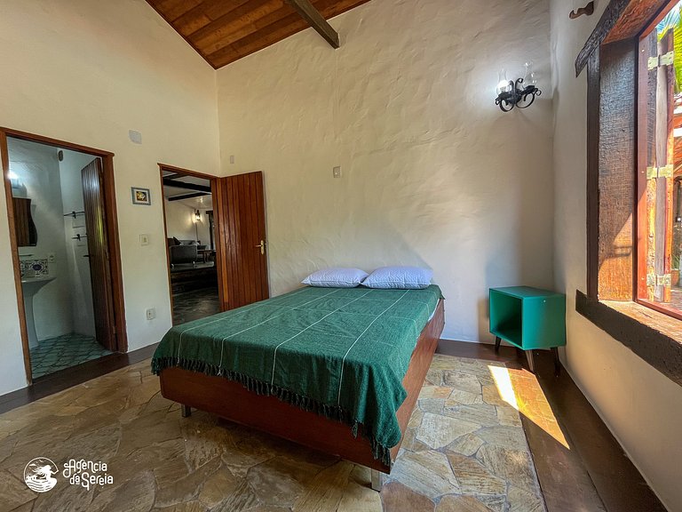 Casa espaçosa c Piscina e Churrasqueira privativas