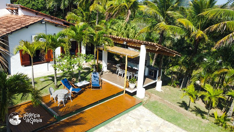 Casa aconchegante c piscina, churrasq e área verde