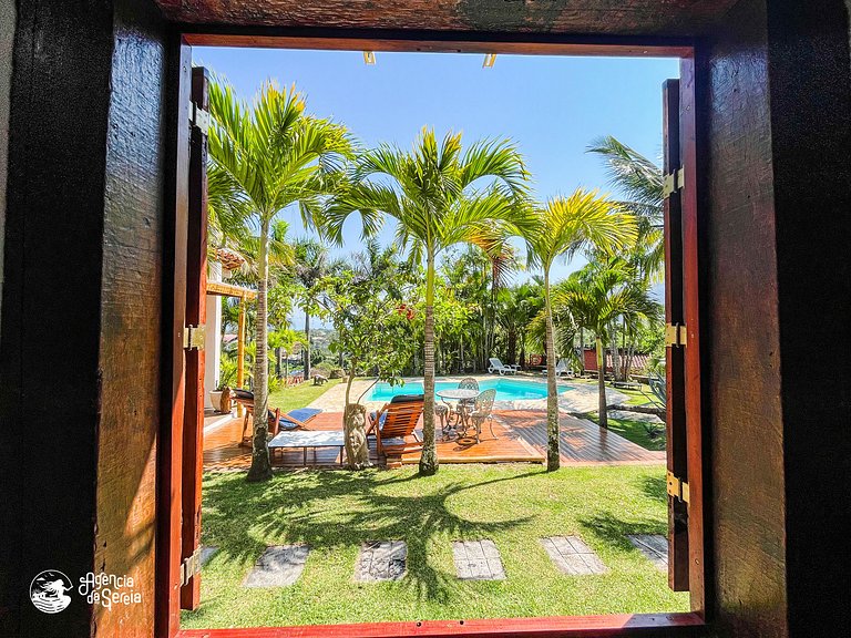 Casa espaçosa c Piscina e Churrasqueira privativas