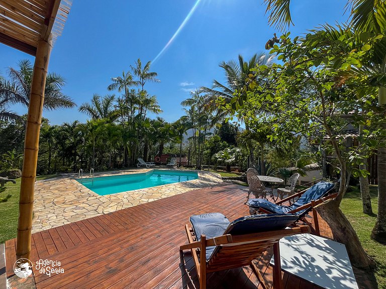 Casa aconchegante c piscina, churrasq e área verde