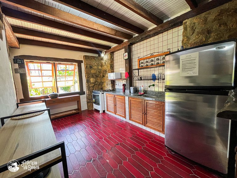 Casa aconchegante c piscina, churrasq e área verde