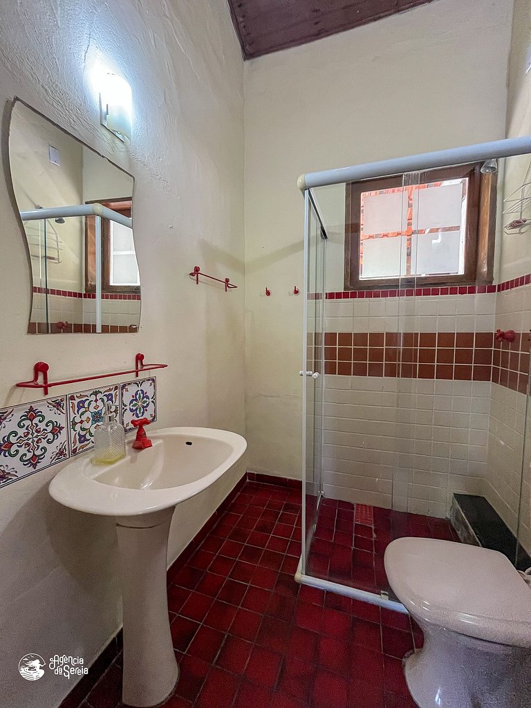 Casa espaçosa c Piscina e Churrasqueira privativas