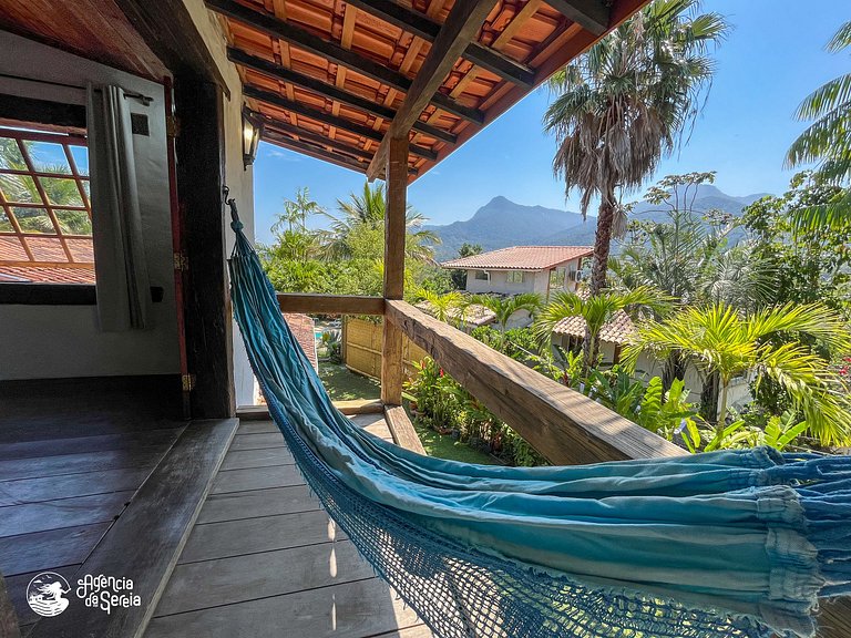 Casa aconchegante c piscina, churrasq e área verde