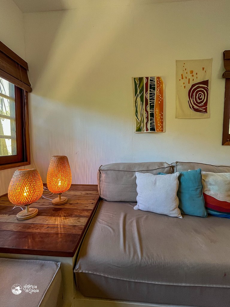 Casa c piscina e área gourmet, 150m praia Itaguaçu