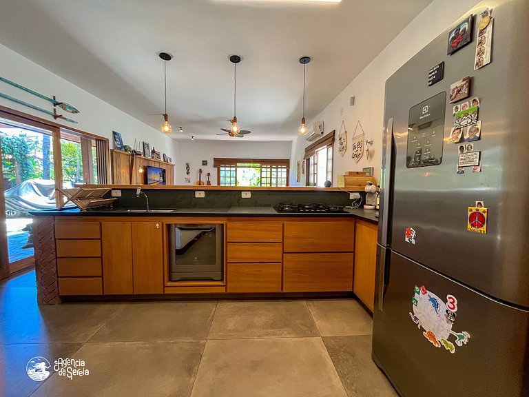 Ano Novo: Casa c/ piscina a 150m praia Itaguaçu