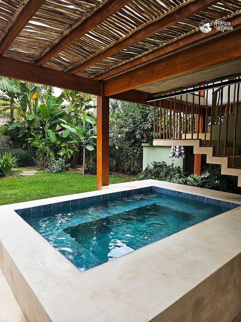 Ano Novo: Casa c/ piscina a 150m praia Itaguaçu