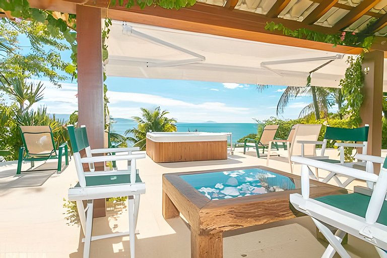 Linda casa com vista incrível no norte da ilha