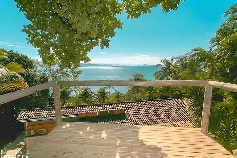 Linda casa com vista incrível no norte da ilha