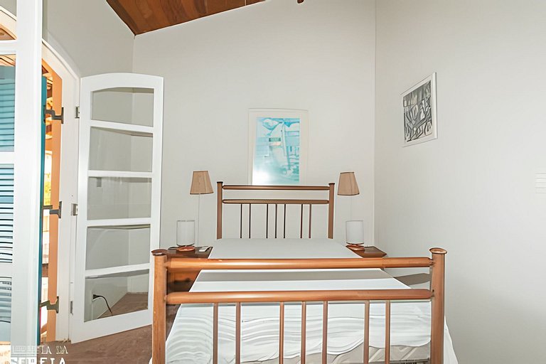 Linda casa com vista incrível no norte da ilha