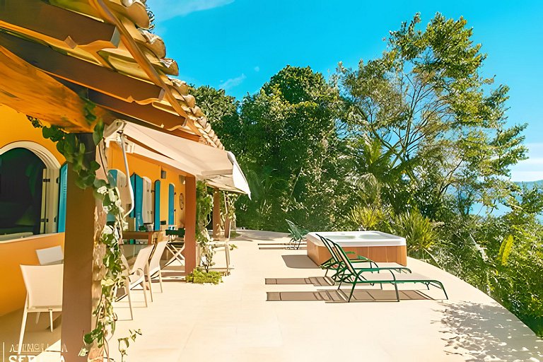 Linda casa com vista incrível no norte da ilha