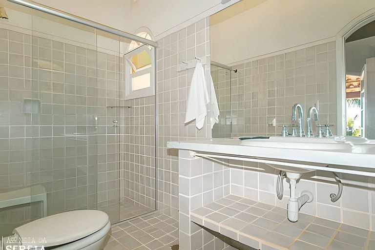 Linda casa com vista incrível no norte da ilha