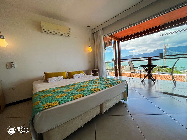 Suíte para 3 pessoas com vista e pertinho da praia