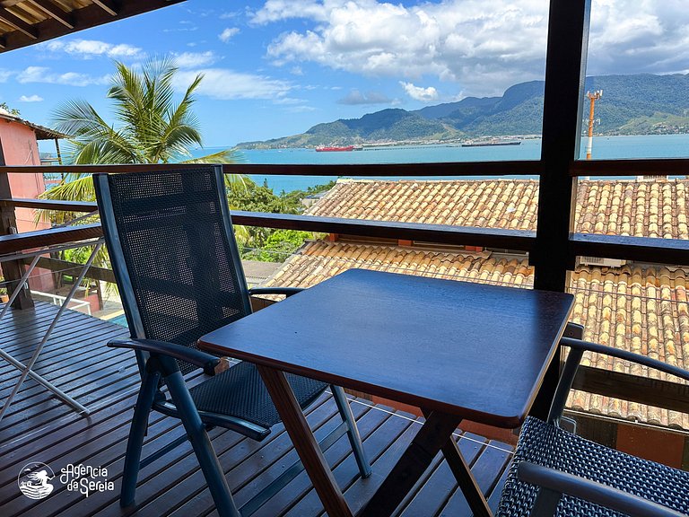 Apartamento vista mar com piscina no condomínio