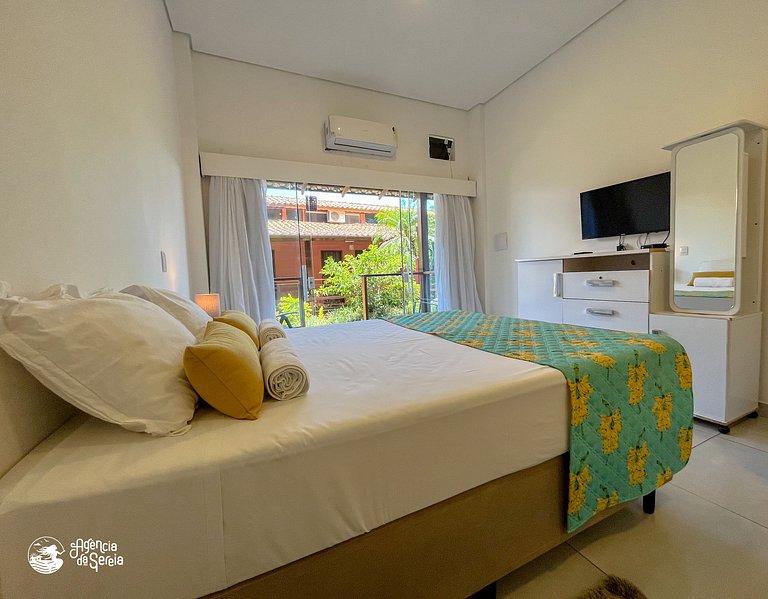 Studio c/ piscina no condomínio e perto da praia