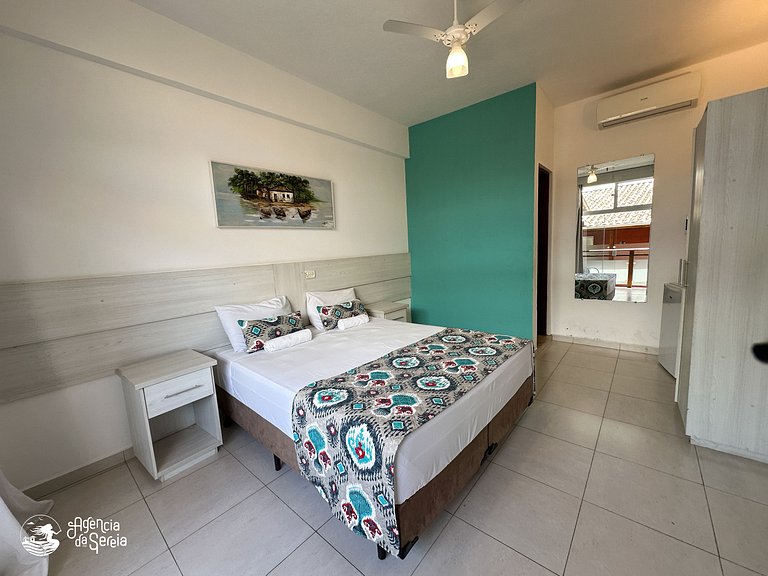 Suíte confortável para casal a 500m da praia