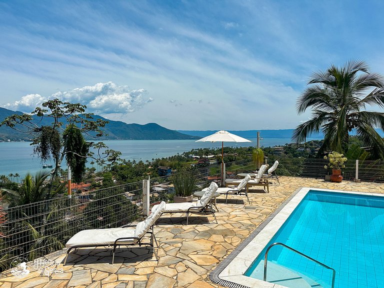 Suíte casal c/ piscina no condomínio, a 500m praia