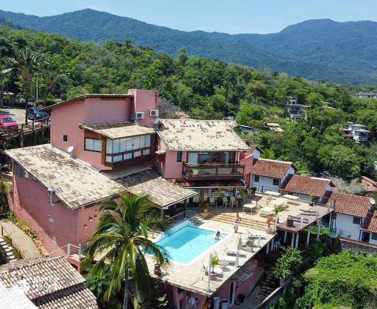 Suíte p/ 4 pessoas com vista e cozinha, 500m praia