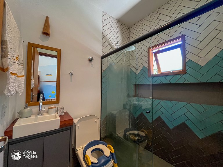 Ano Novo: Casa c/ piscina a 150m praia Itaguaçu